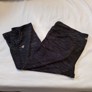 Free2B by Free Country Capri Workout Leggings